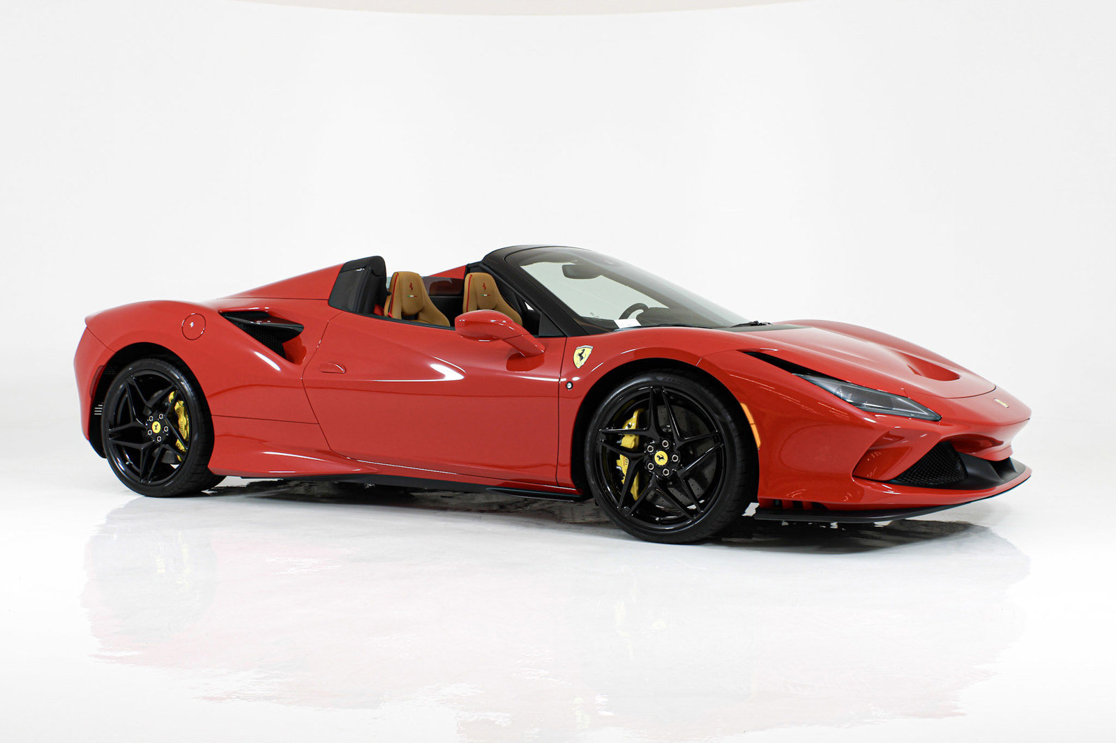 Certified 2022 Ferrari F8 Tributo RWD image 17