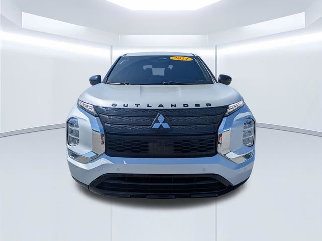 Used 2024 Mitsubishi Outlander SE image 10