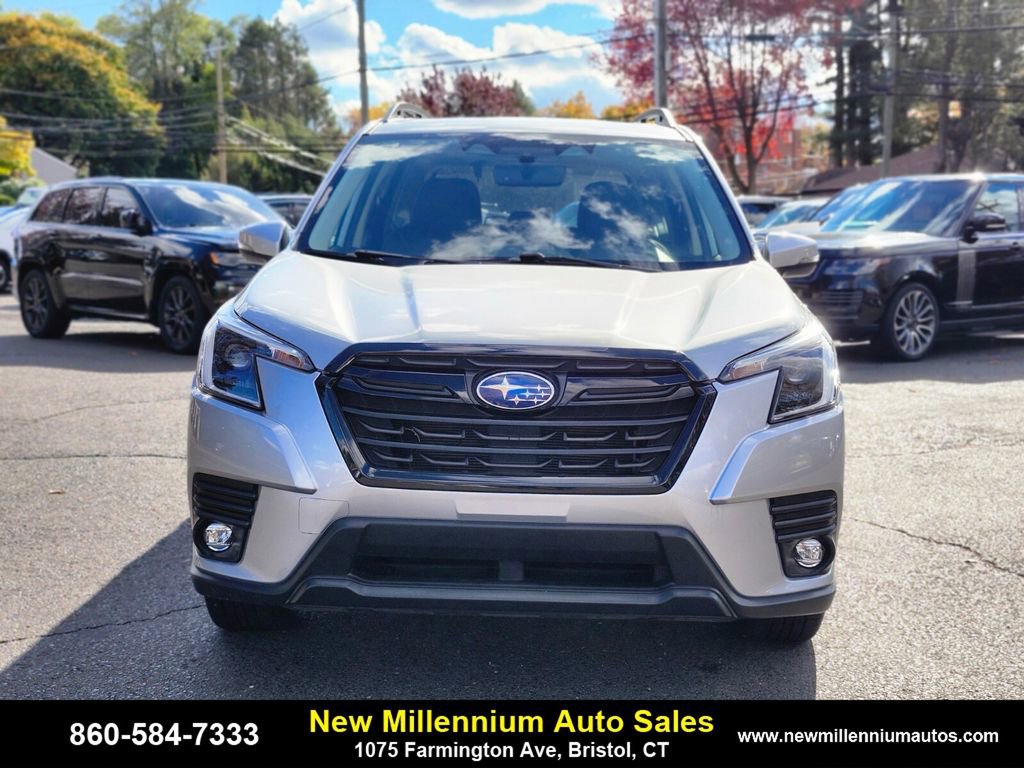 Used 2024 Subaru Forester Limited image 8