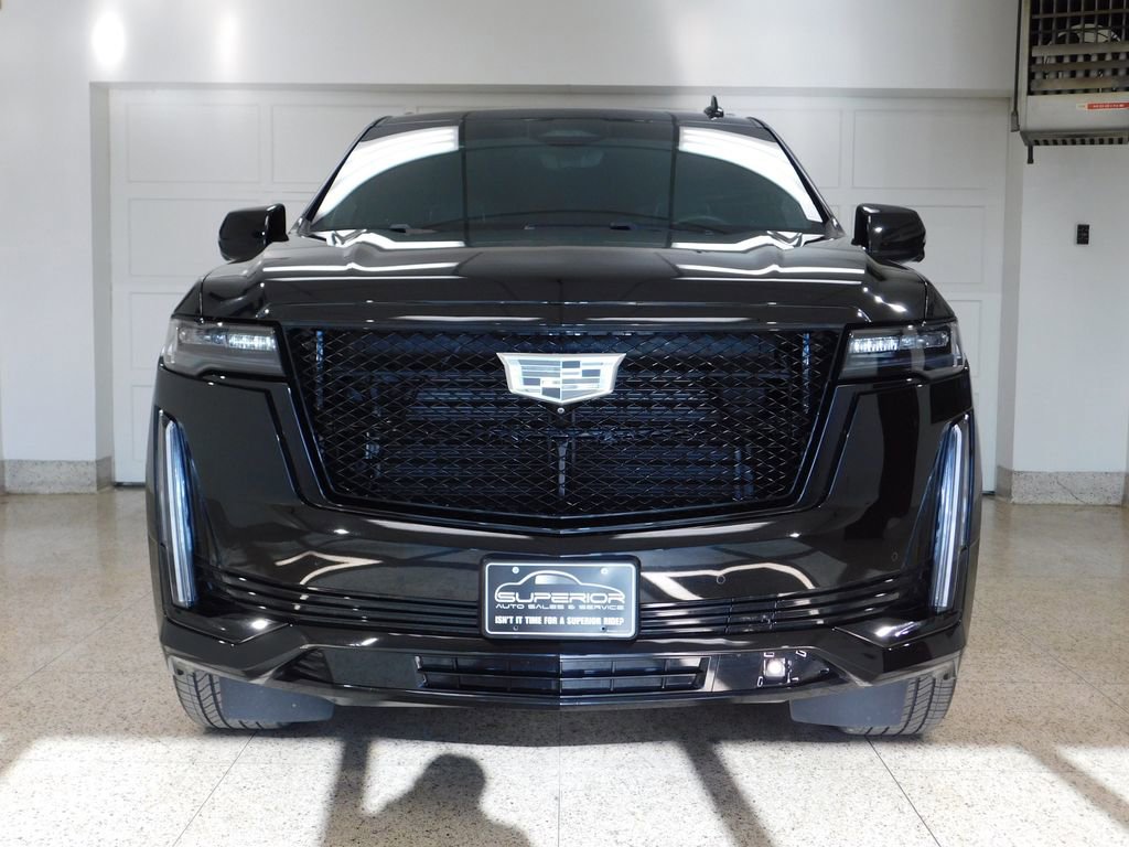 Used 2022 Cadillac Escalade Sport Platinum w/ LPO, ONYX Package AWD/4WD image 4