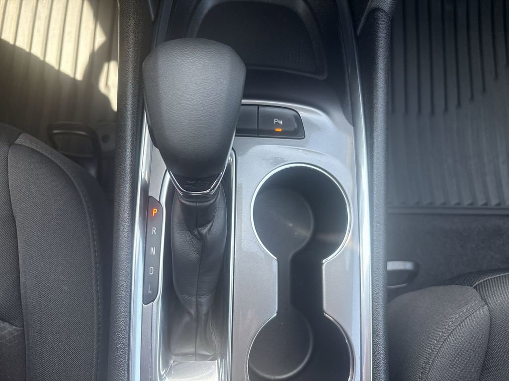 Certified 2021 Chevrolet Malibu LS image 15