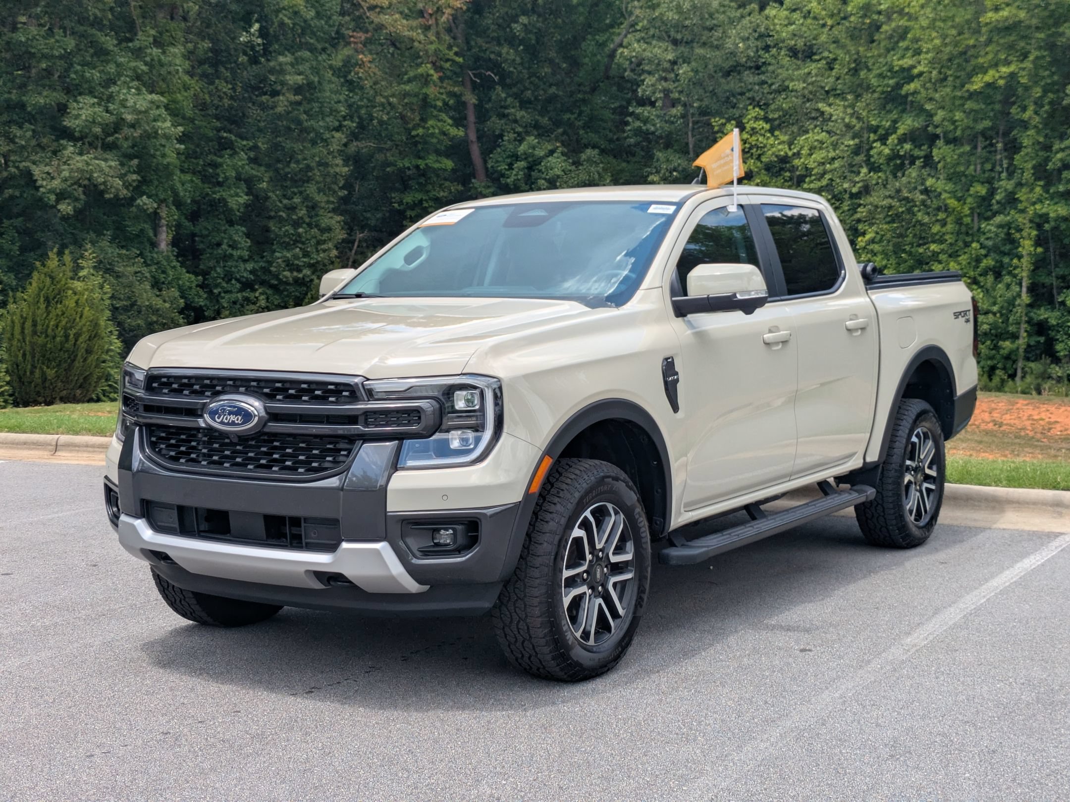 Certified 2025 Ford Ranger Lariat w/ Trailer Tow Package AWD/4WD image 6
