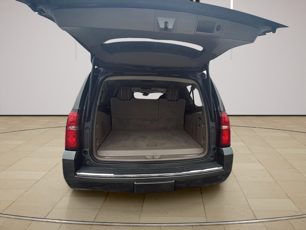 Used 2019 Chevrolet Suburban Premier AWD/4WD image 24