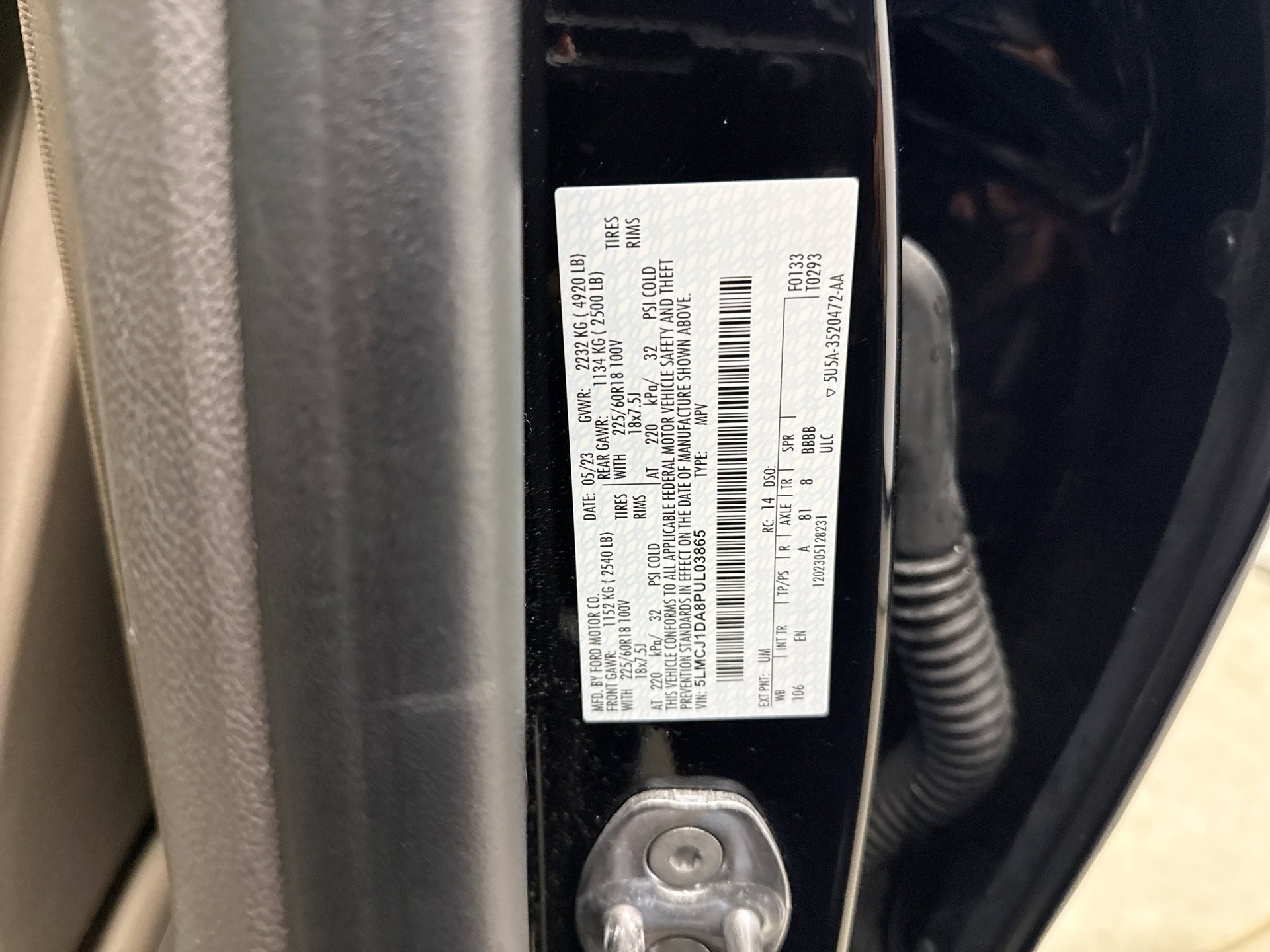 Used 2023 Lincoln Corsair AWD image 11