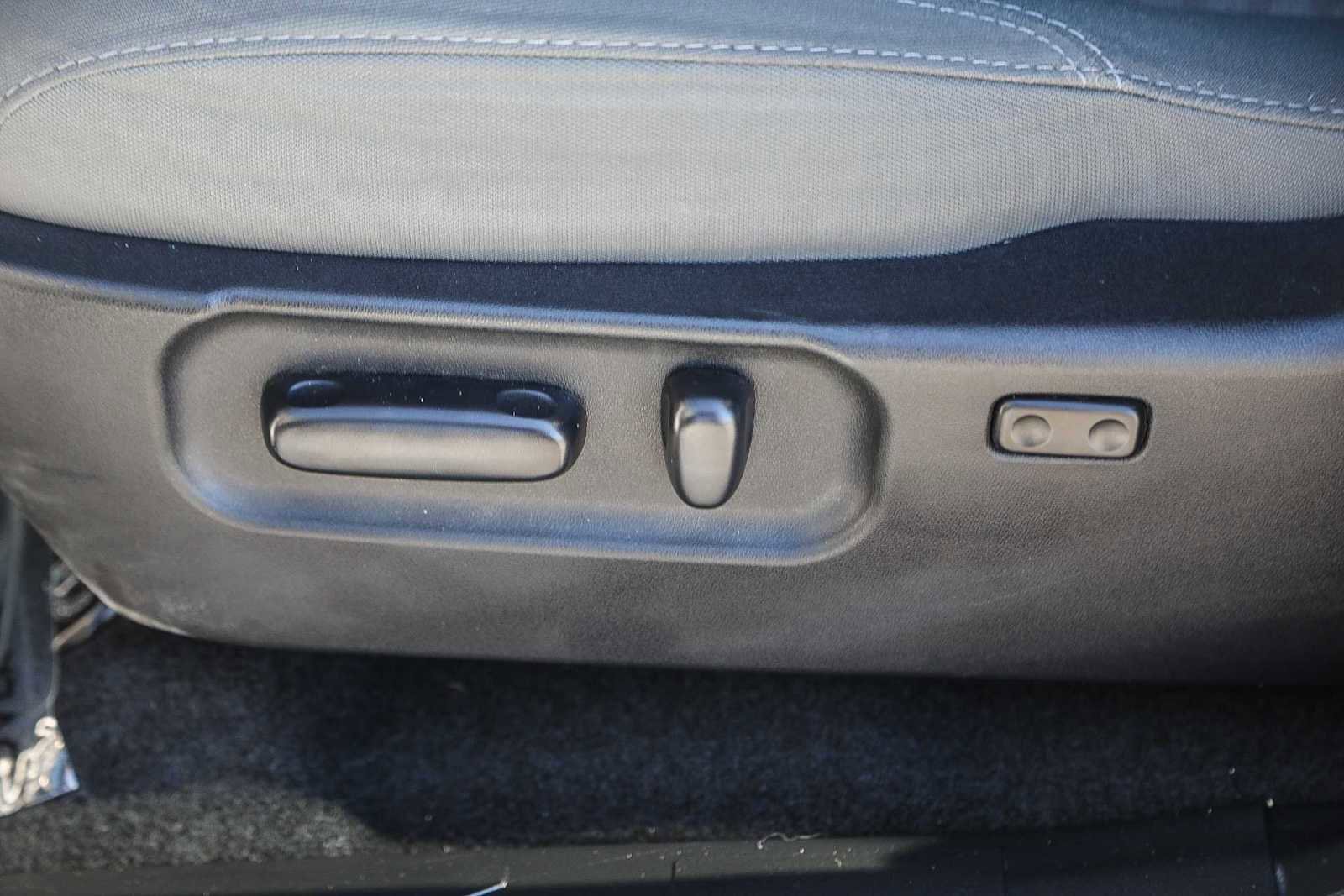 Certified 2021 Toyota Tacoma SR5 image 20