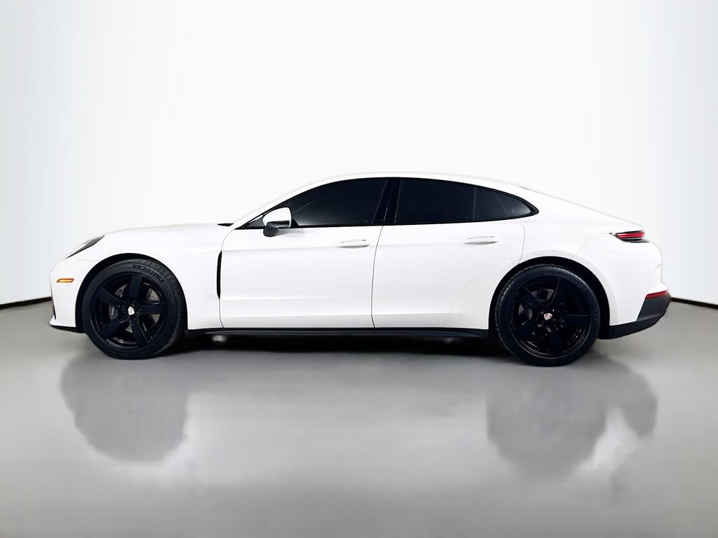 Used 2024 Porsche Panamera RWD image 8