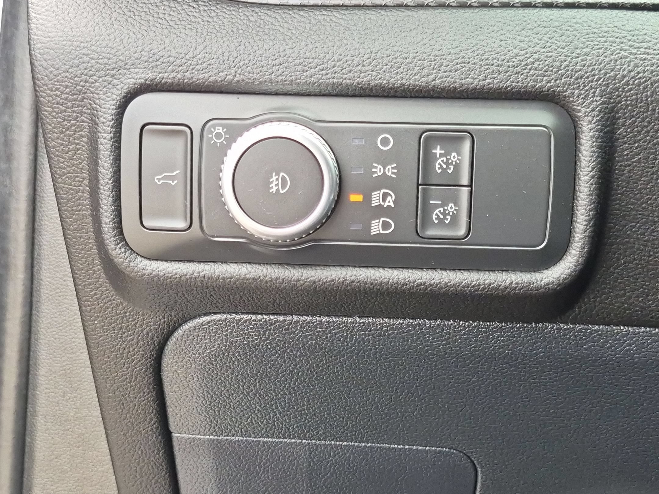 Certified 2022 Ford Explorer ST AWD/4WD image 10
