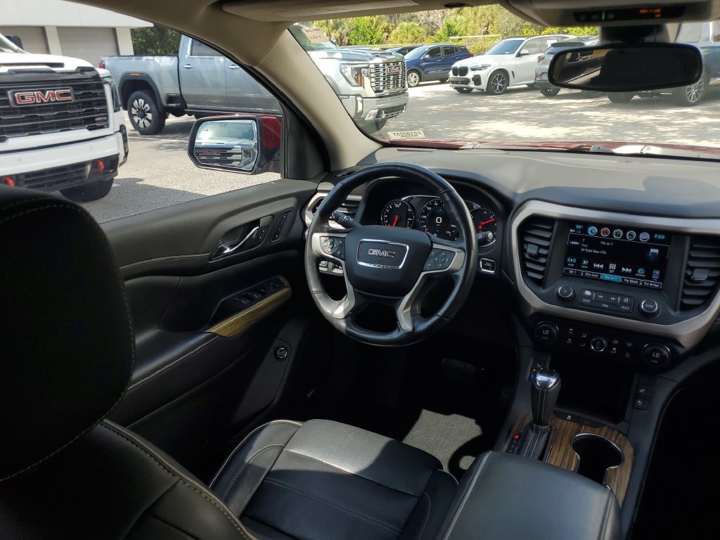 Certified 2019 GMC Acadia Denali w/ Technology Package FWD image 18