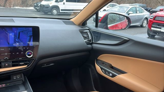 Used 2022 Lexus NX 350h AWD image 21