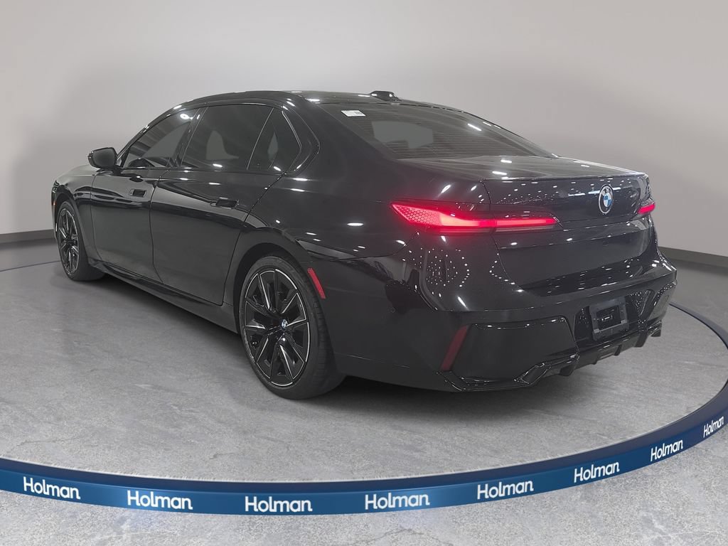 Used 2024 BMW 740i RWD image 7