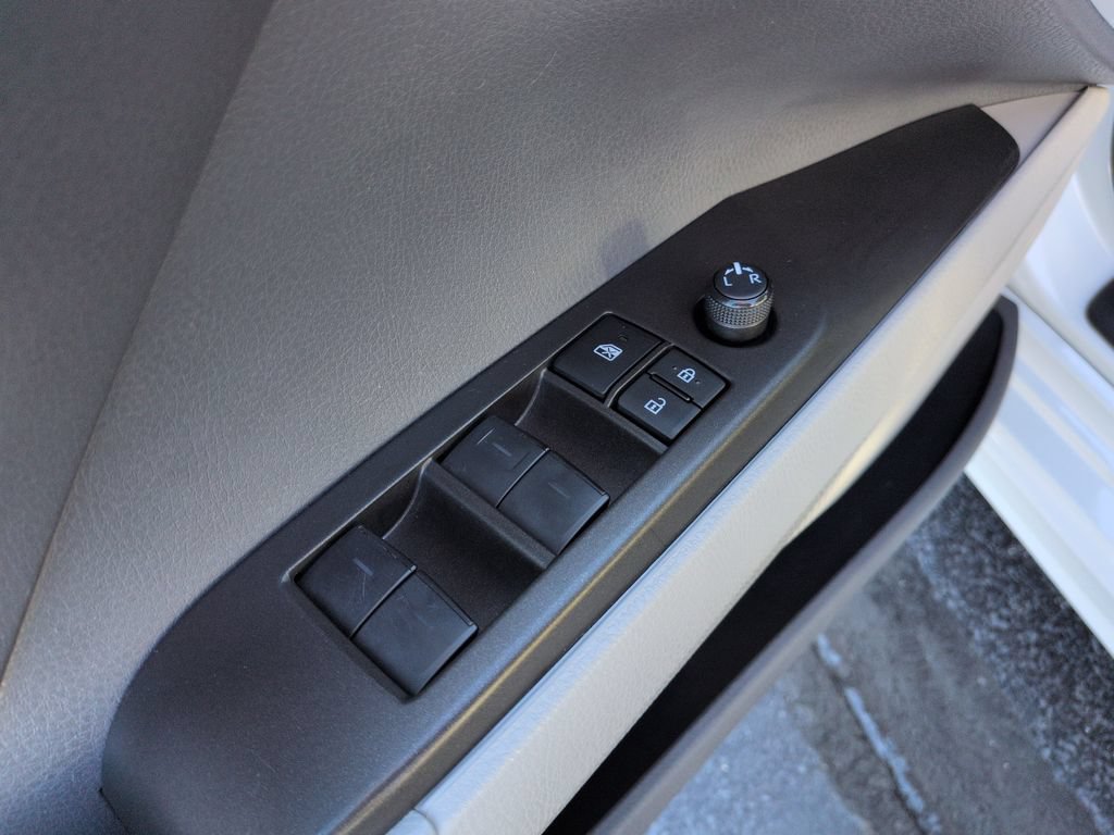 Certified 2024 Toyota Camry SE FWD image 11