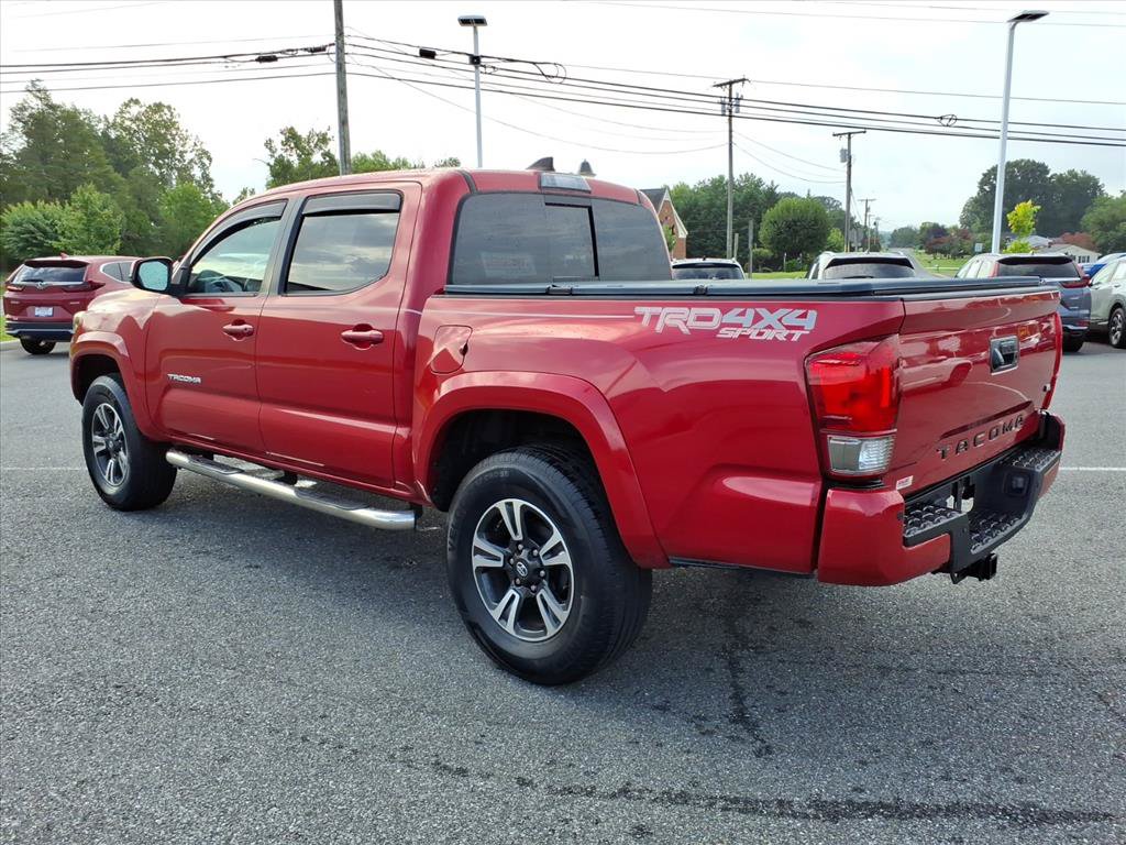 Used 2017 Toyota Tacoma TRD Sport w/ Premium & Technology Package AWD/4WD image 12