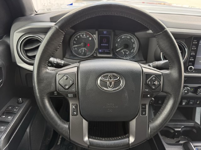 Used 2020 Toyota Tacoma TRD Sport w/ Technology Package RWD image 14