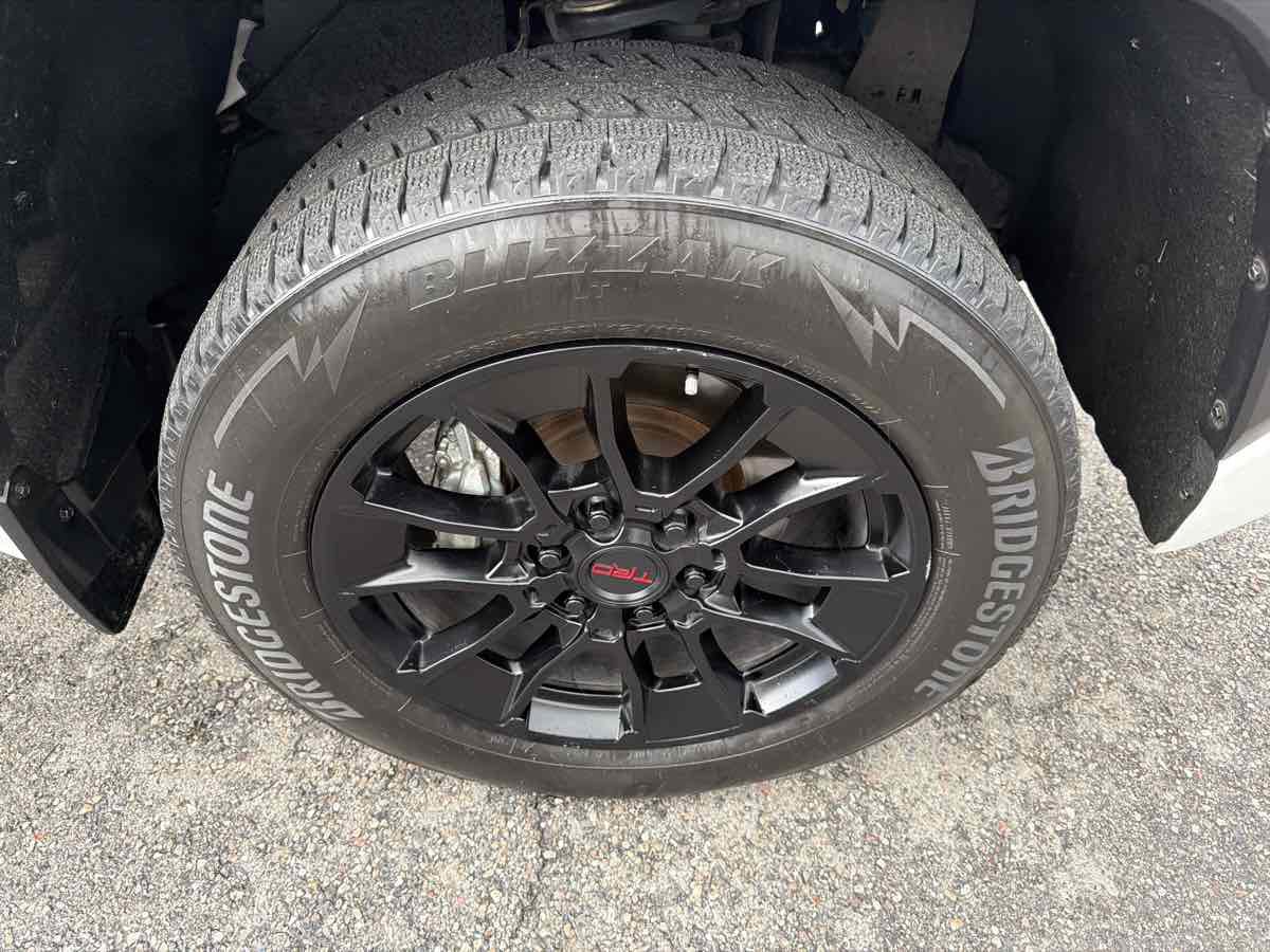 Used 2022 Toyota Tundra Limited w/ TRD Off-Road Package image 20