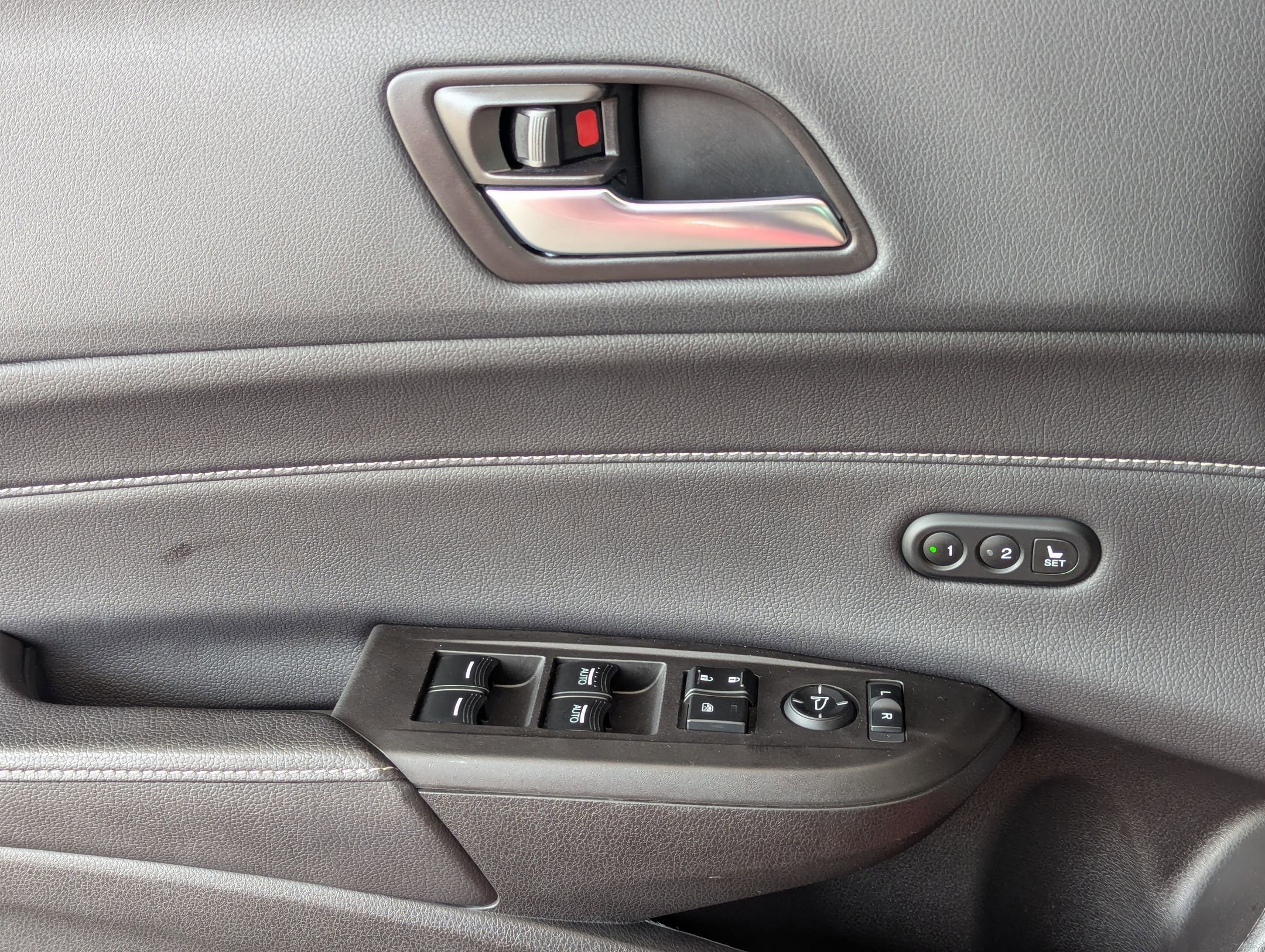 Used 2021 Acura ILX w/ Premium Package image 12