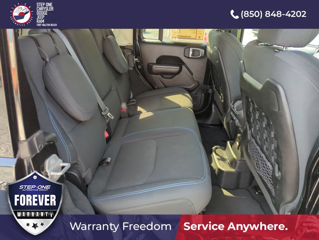 Used 2023 Jeep Wrangler Unlimited Rubicon 4xe w/ Safety Group AWD/4WD image 30