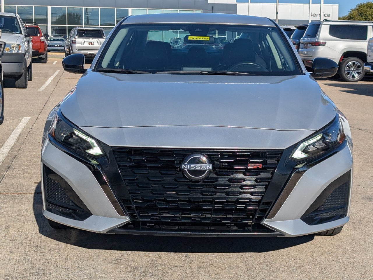Used 2025 Nissan Altima 2.5 SR FWD image 6