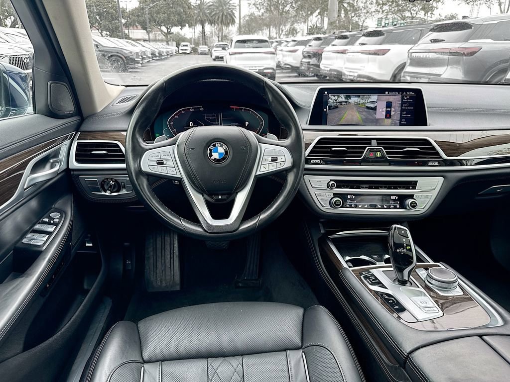 Used 2022 BMW 740i xDrive w/ Luxury Rear Seating Package image 25