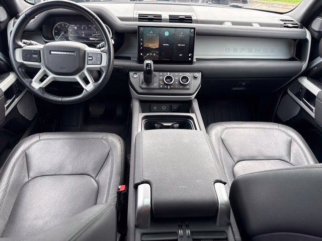 Used 2023 Land Rover Defender 130 SE AWD/4WD image 25