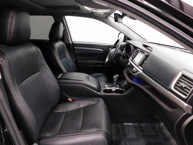 Used 2018 Toyota Highlander Limited image 37