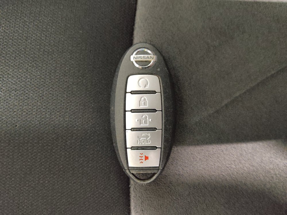 Used 2022 Nissan Sentra SR w/ Electronics Package FWD image 32