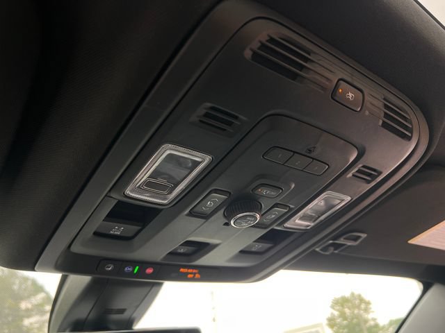 Used 2021 GMC Yukon Denali w/ Denali Premium Package RWD image 37