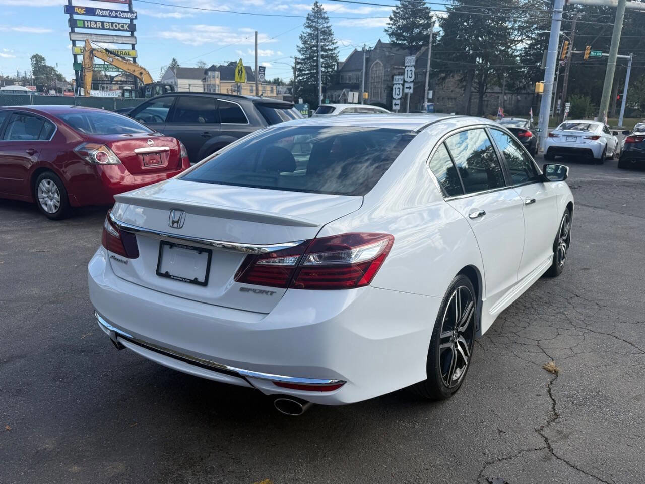Used 2017 Honda Accord Sport image 4