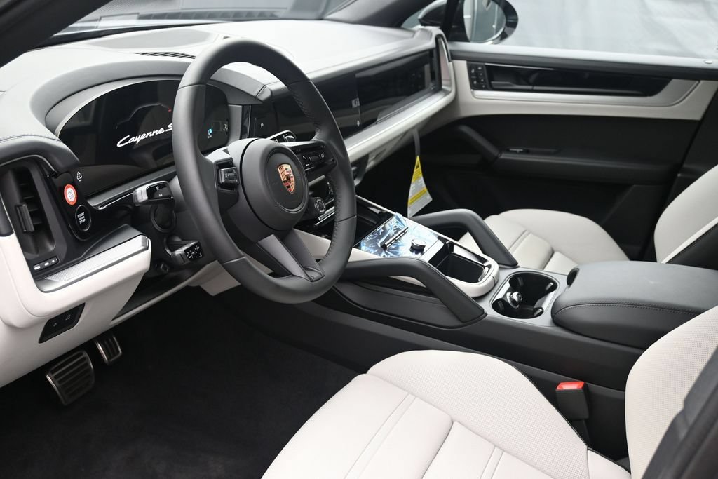 New 2026 Porsche Cayenne S AWD/4WD image 4