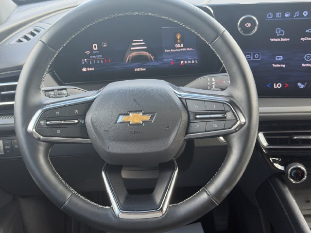 Used 2026 Chevrolet Traverse LT w/ Driver Confidence Package FWD image 29