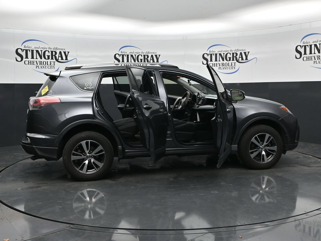 Used 2017 Toyota RAV4 XLE FWD image 36