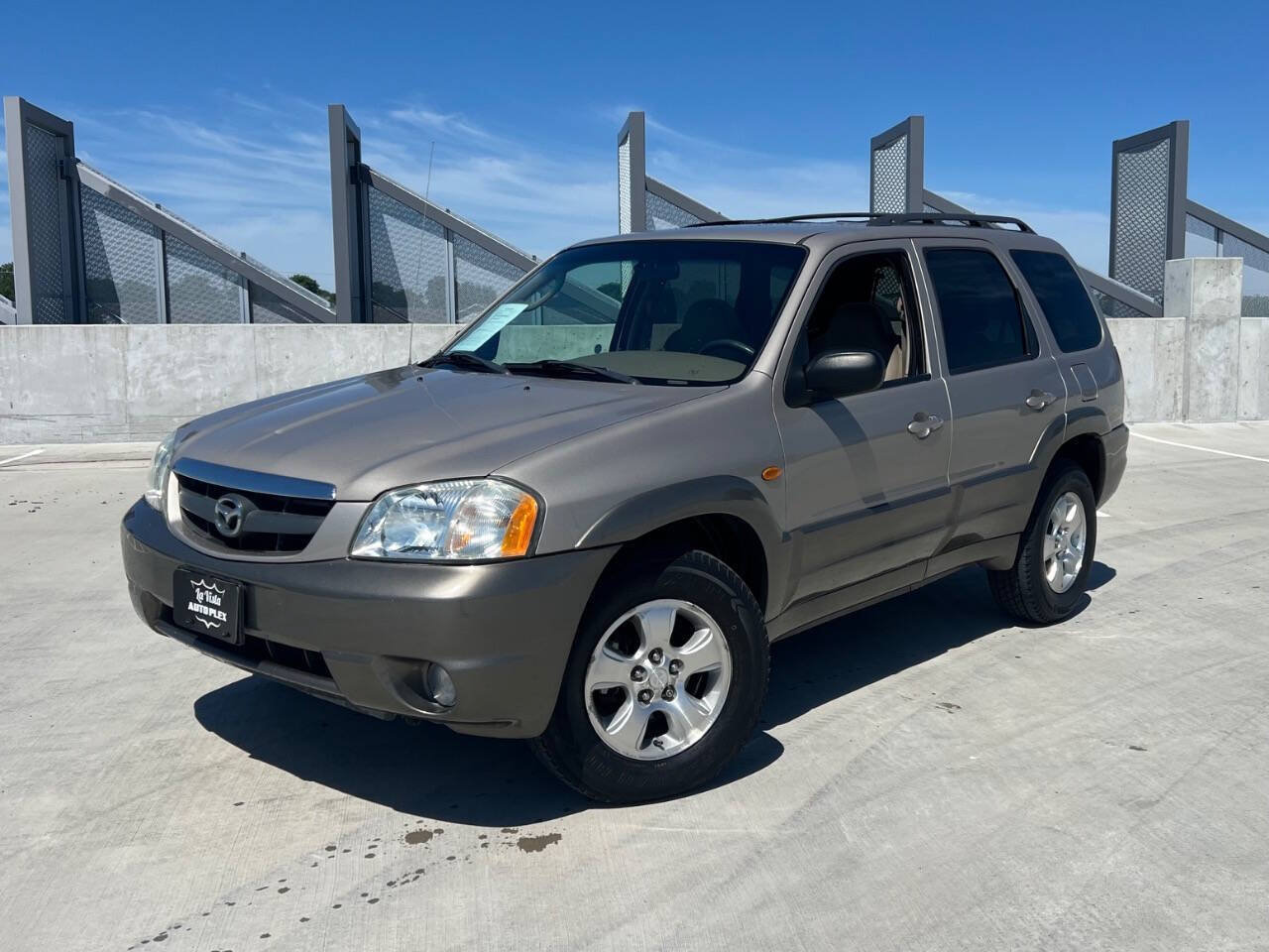 Used 2001 MAZDA Tribute LX AWD/4WD image 2