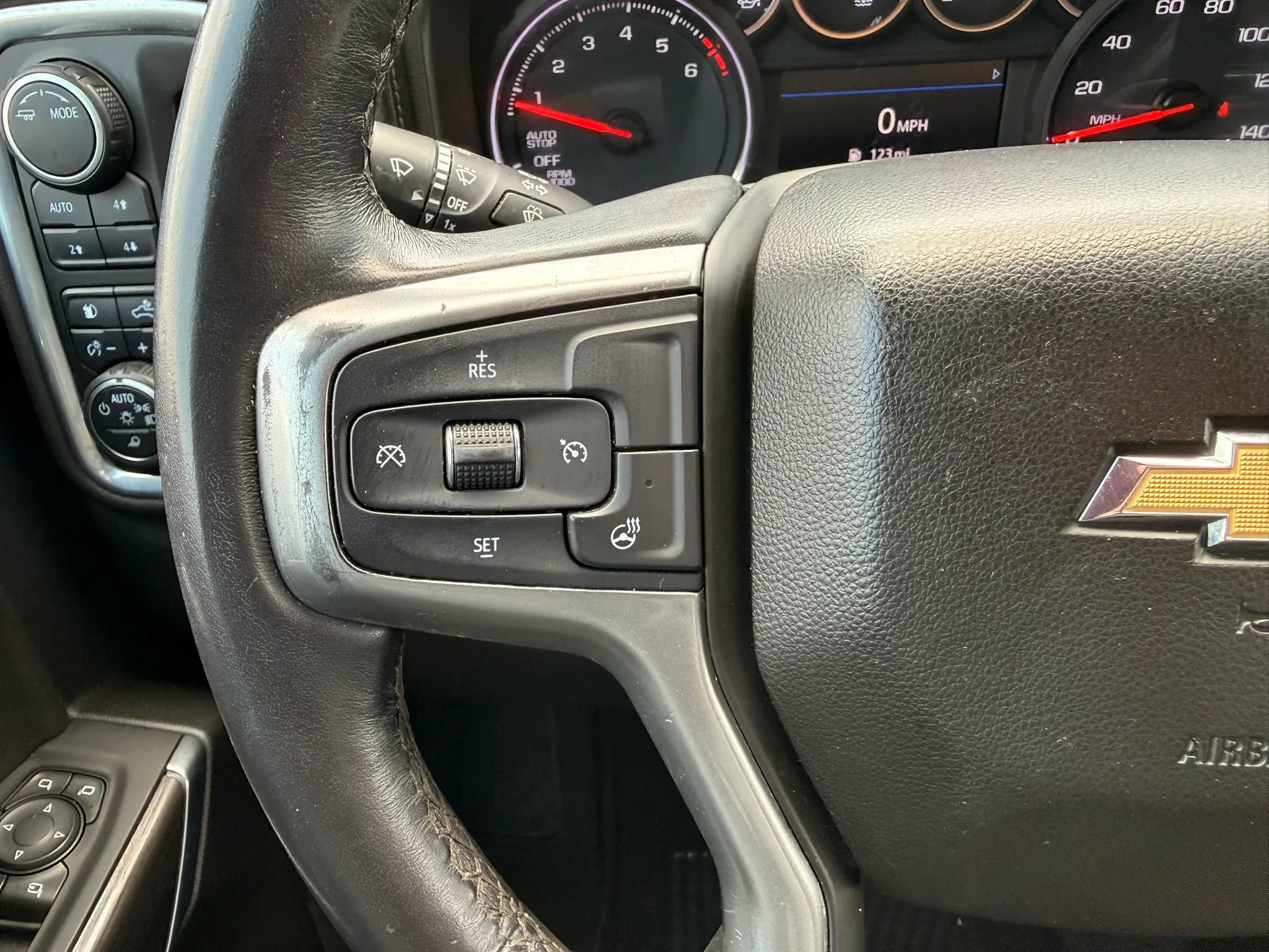 Used 2021 Chevrolet Silverado 1500 LTZ AWD/4WD image 20