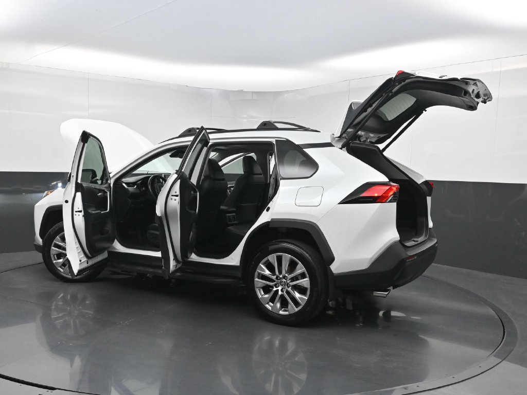 Used 2024 Toyota RAV4 XLE Premium FWD image 37