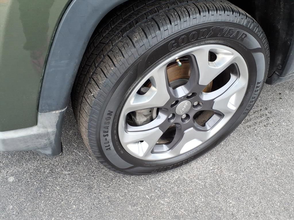 Used 2020 Jeep Compass Limited image 13