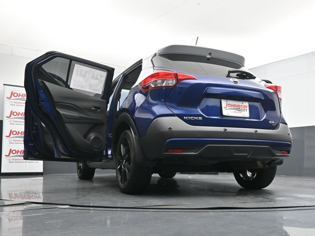 Used 2020 Nissan Kicks SR w/ SR Premium Package FWD image 44