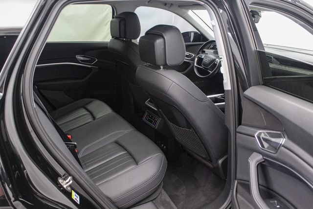 Used 2021 Audi e-tron Premium w/ Convenience Plus Package AWD/4WD image 15