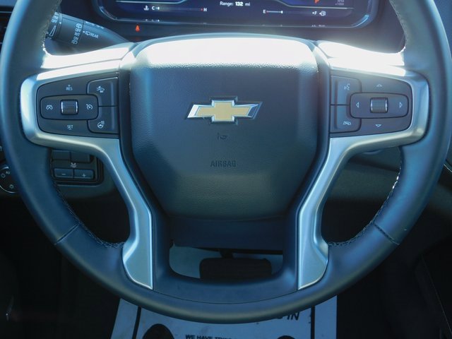 Used 2024 Chevrolet Suburban Premier w/ Premium Package image 17