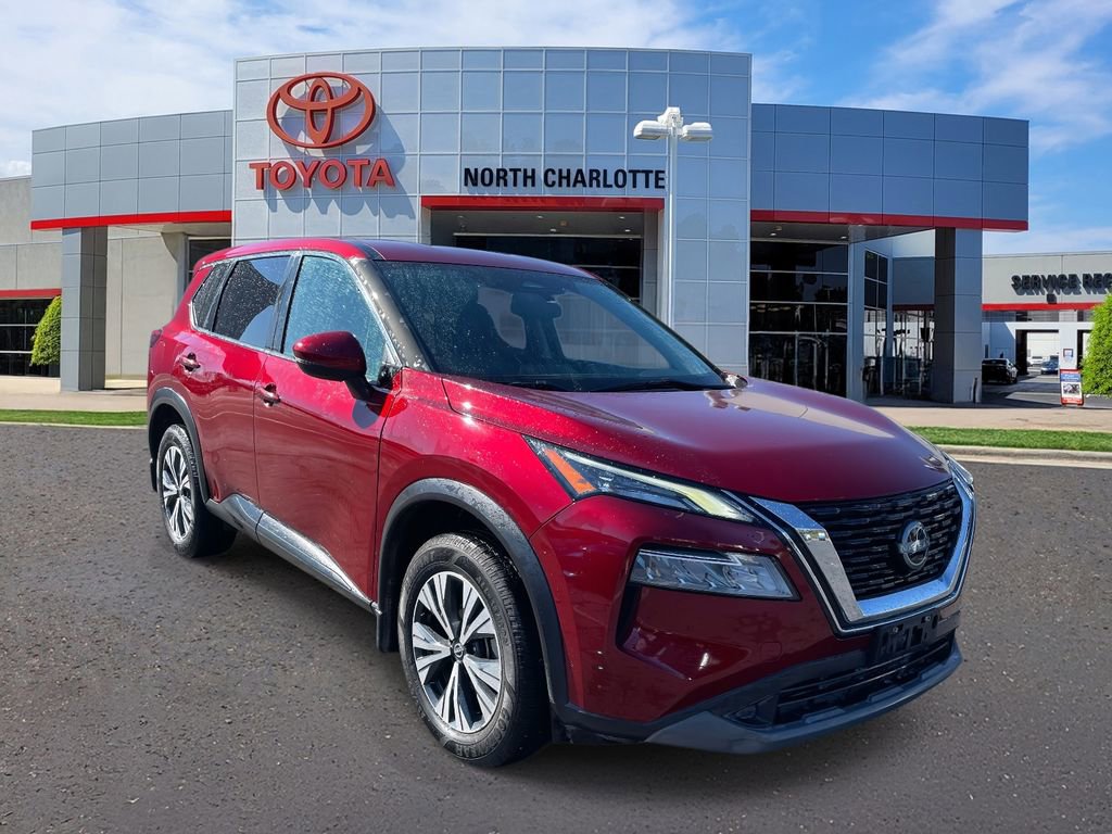 Used 2022 Nissan Rogue SV image 1