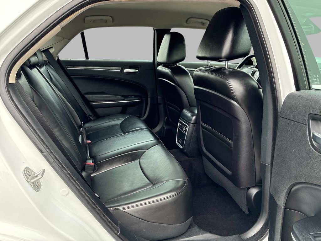 Used 2019 Chrysler 300 Touring w/ Quick Order Package 2EF image 10