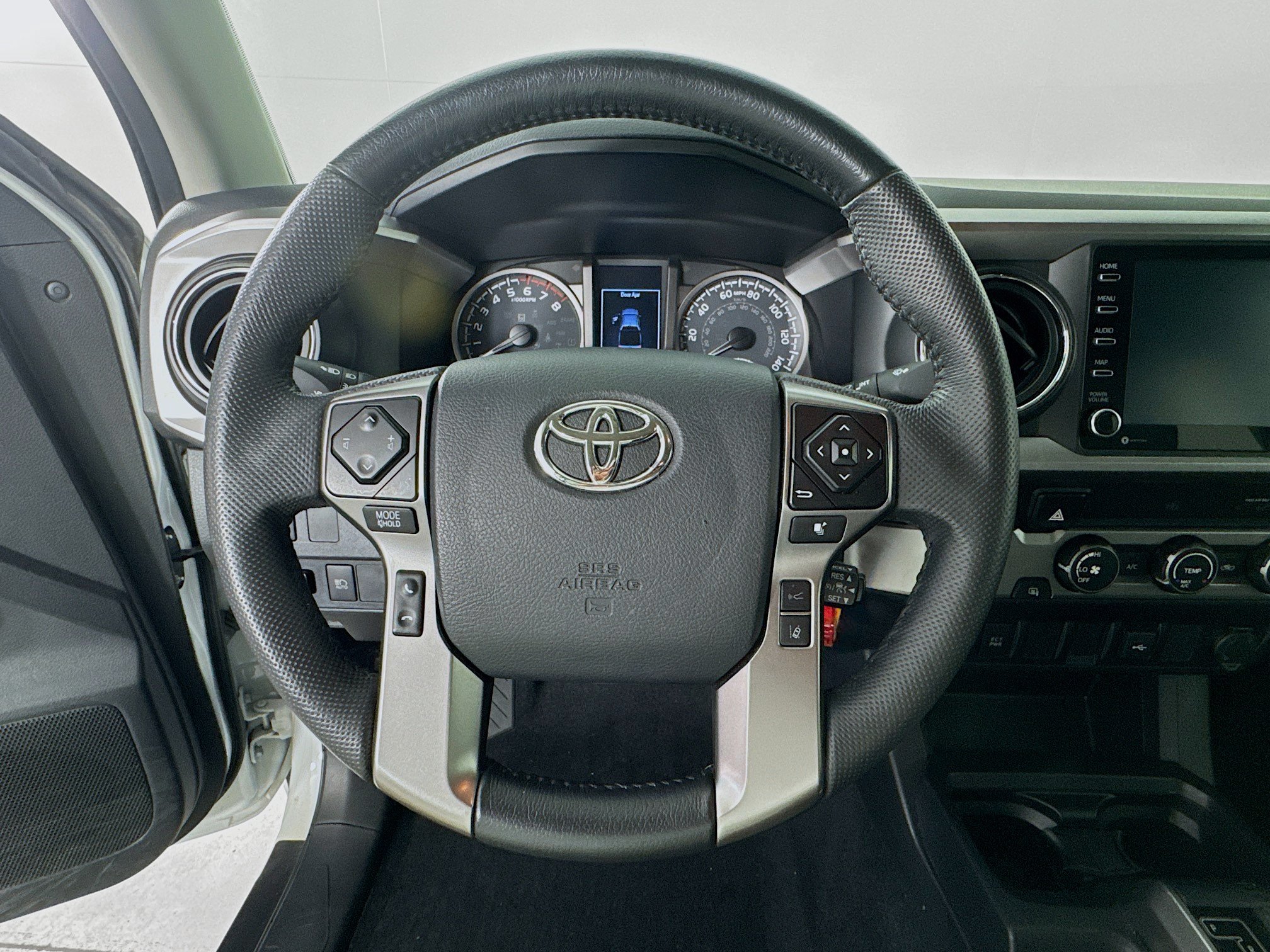 Certified 2023 Toyota Tacoma SR5 w/ SR5 Appearance Package RWD image 11