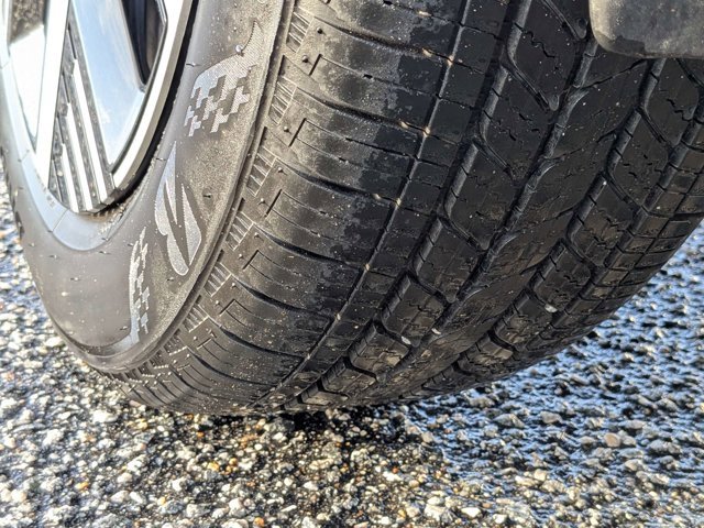 Used 2025 Nissan Kicks SV image 13