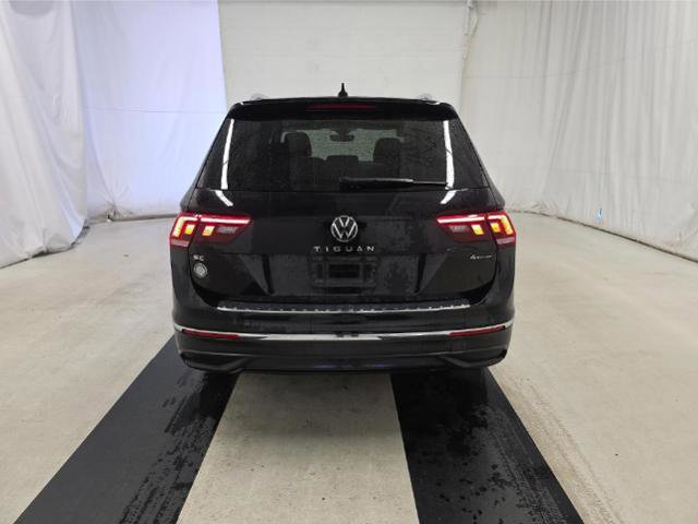 Used 2022 Volkswagen Tiguan SE image 4