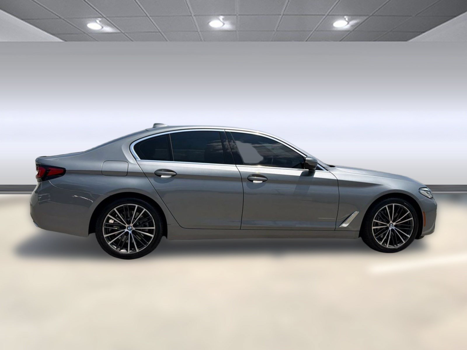 Used 2023 BMW 540i w/ Premium Package RWD image 6