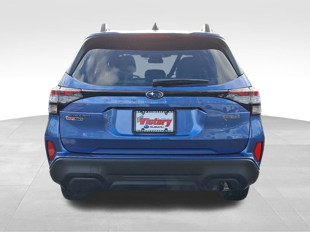 Used 2025 Subaru Forester Premium image 5