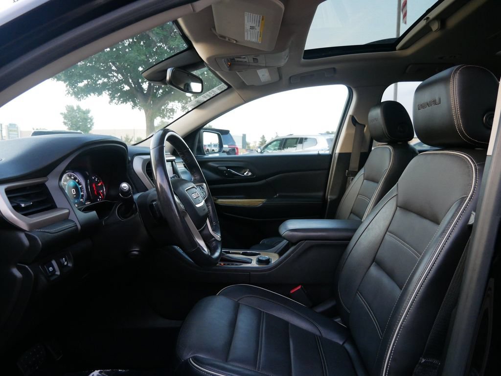 Used 2018 GMC Acadia Denali AWD/4WD image 9