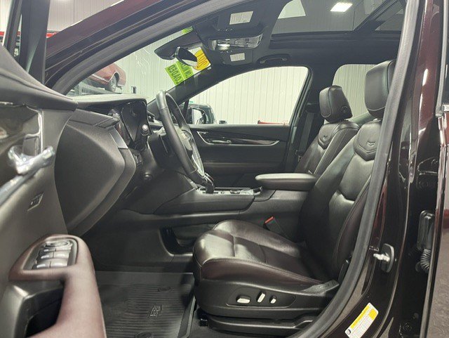 Certified 2021 Cadillac XT6 Premium Luxury AWD/4WD image 11