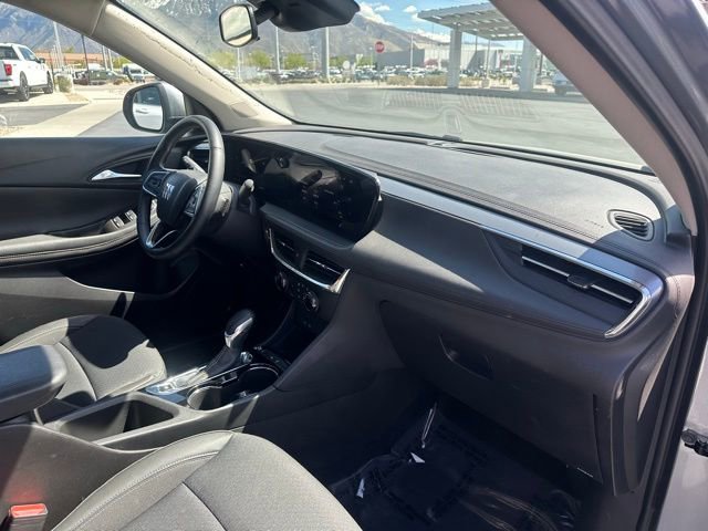 Used 2025 Buick Encore GX Preferred image 19