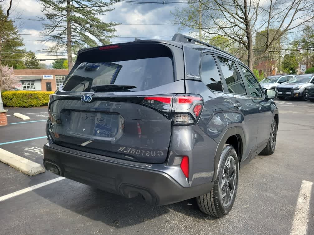 Certified 2025 Subaru Forester Premium image 3