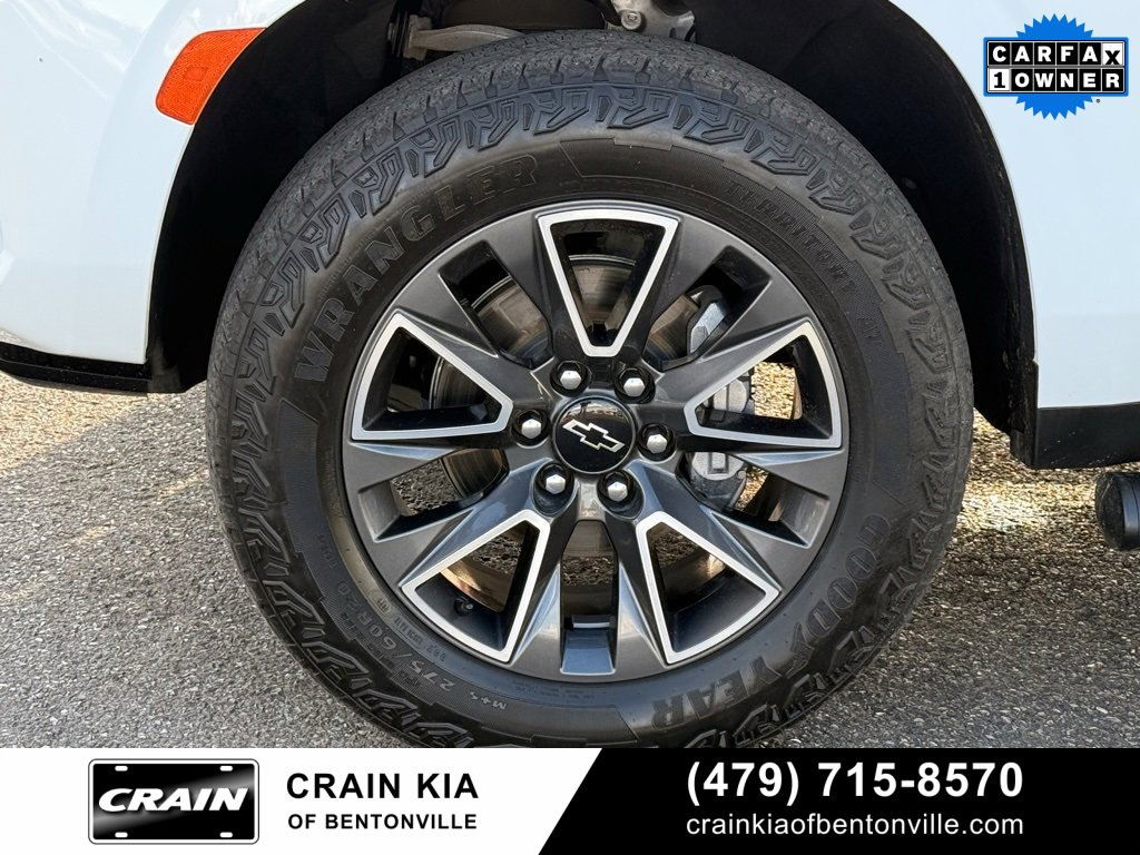 Used 2024 Chevrolet Tahoe Z71 w/ Luxury Package image 36