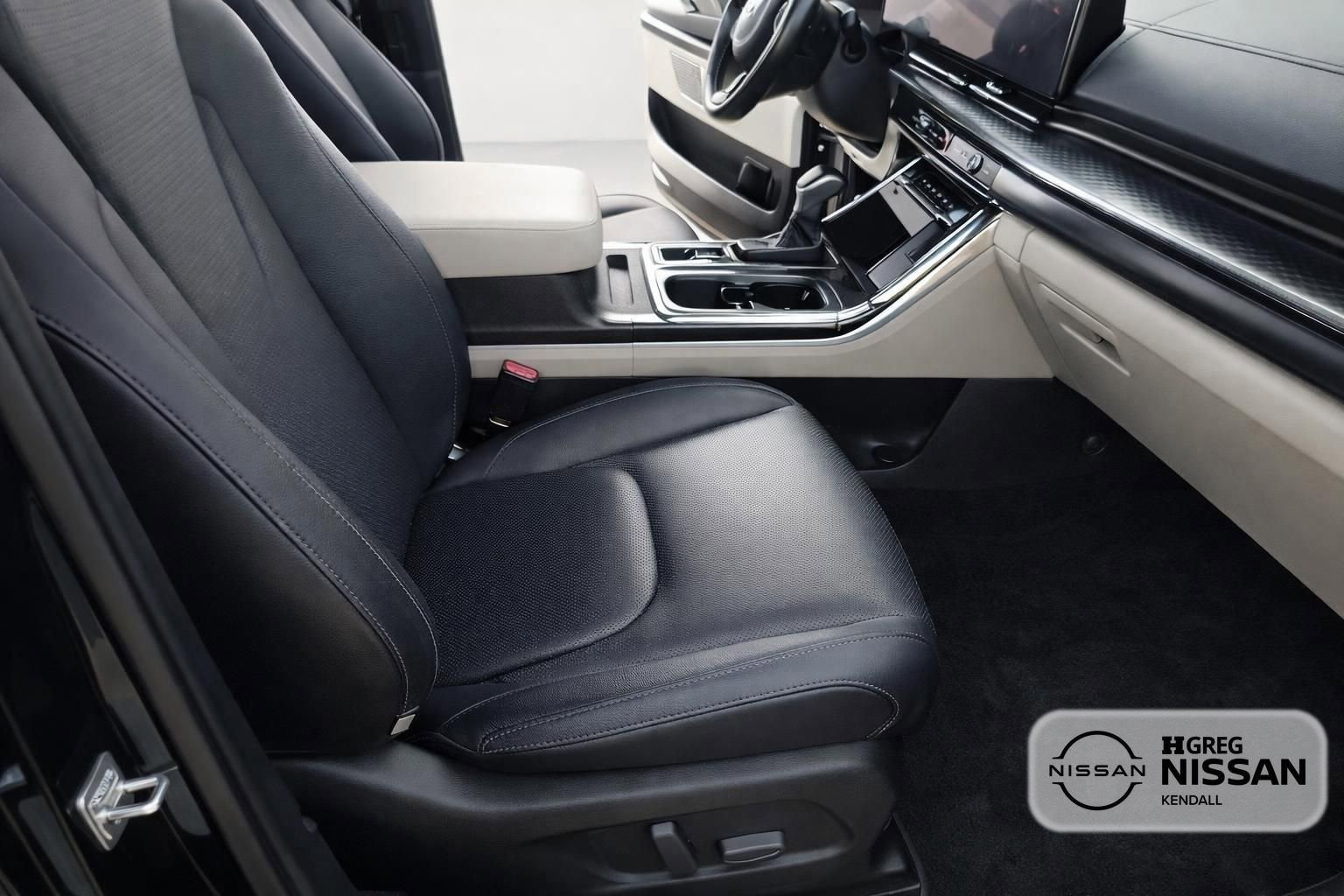 Used 2022 Kia Carnival SX Prestige image 8